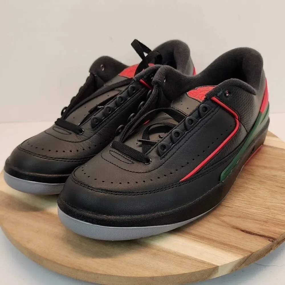 Air Jordan 2 Low Origins Men's Size 9.5 Black Fire Red and Fir Green